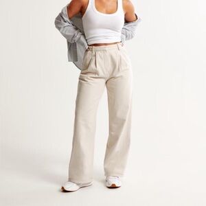 NWT Abercrombie & Fitch Women's Cream and Tan Trousers